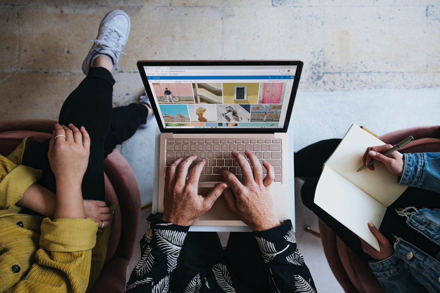 Supporting Business Goals with Expert Insights
